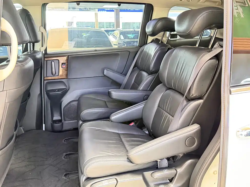 Honda Odyssey — миниатюра 8