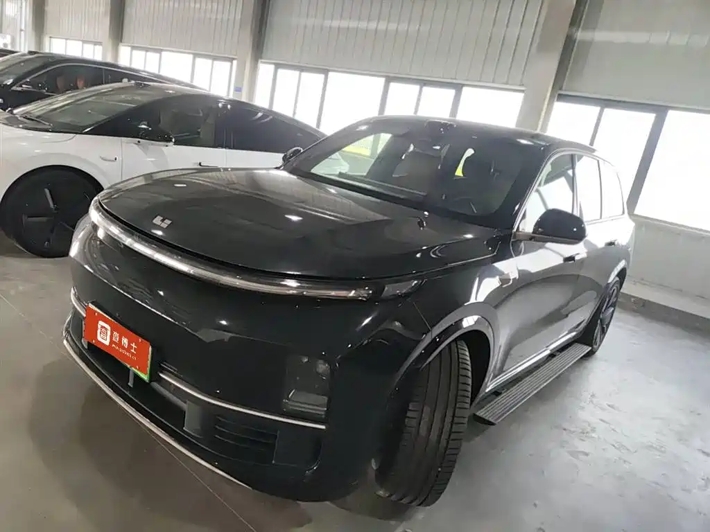 Li Auto Li L9 2025