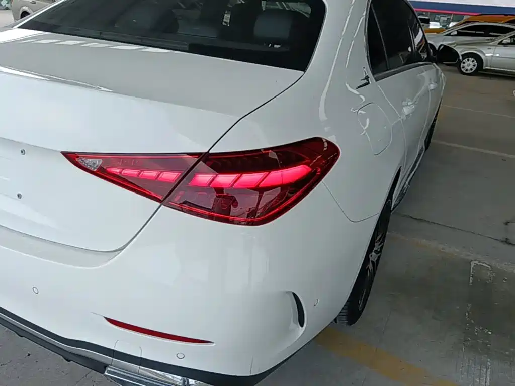 Mercedes-Benz C-Class — миниатюра 8