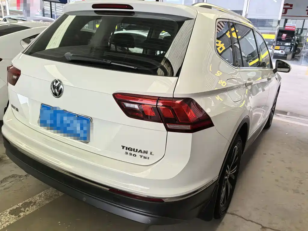 Volkswagen Tiguan L — миниатюра 6