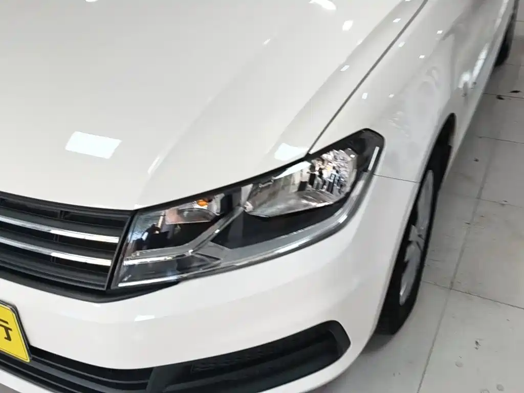 Volkswagen Santana — миниатюра 24
