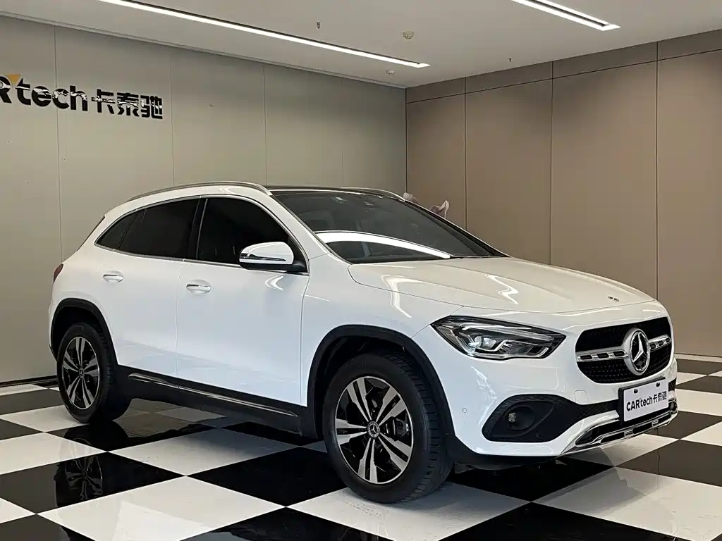 Mercedes-Benz GLA — миниатюра 2