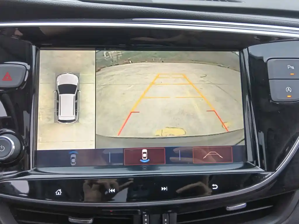 Buick Envision Plus — миниатюра 8