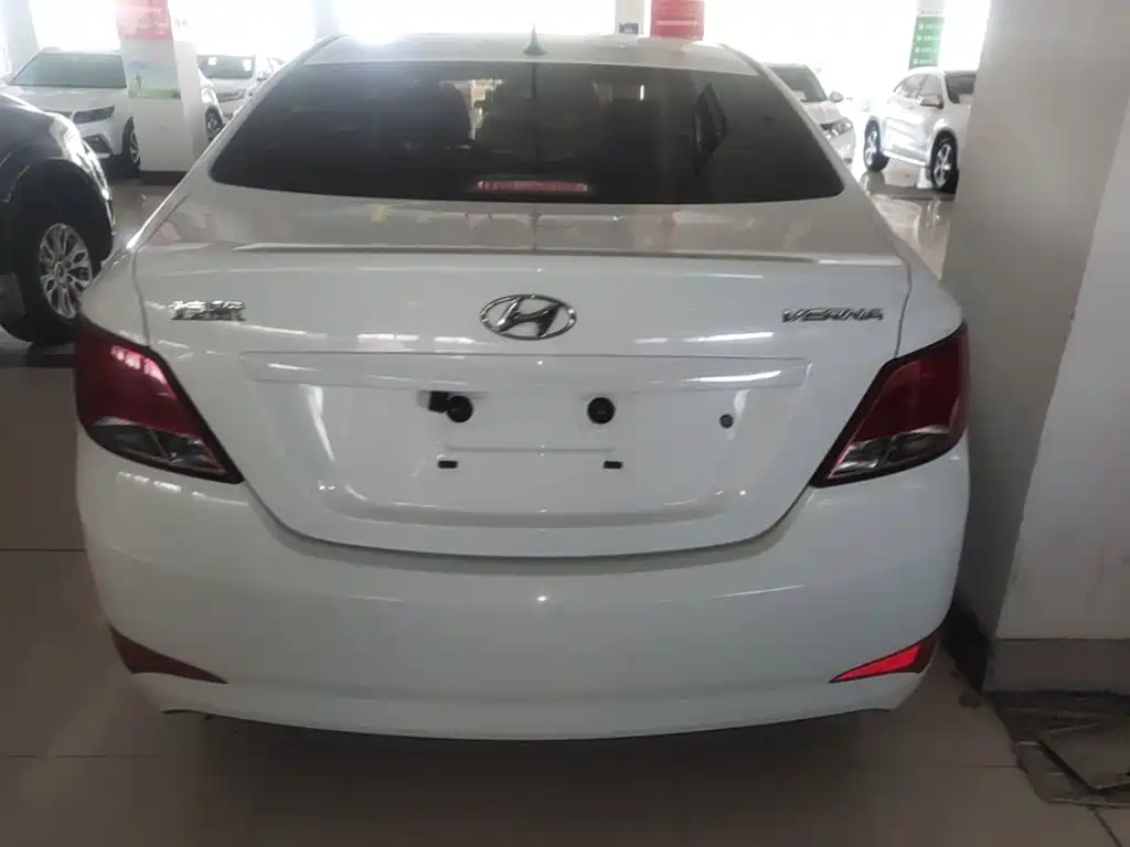 Hyundai Verna — миниатюра 6