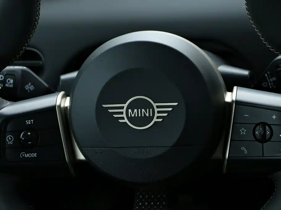 MINI MINI COOPER EV — миниатюра 23