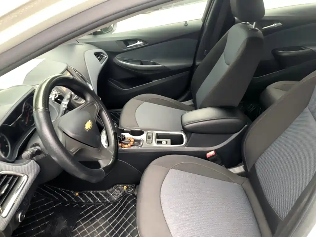 Chevrolet Cruze — миниатюра 15