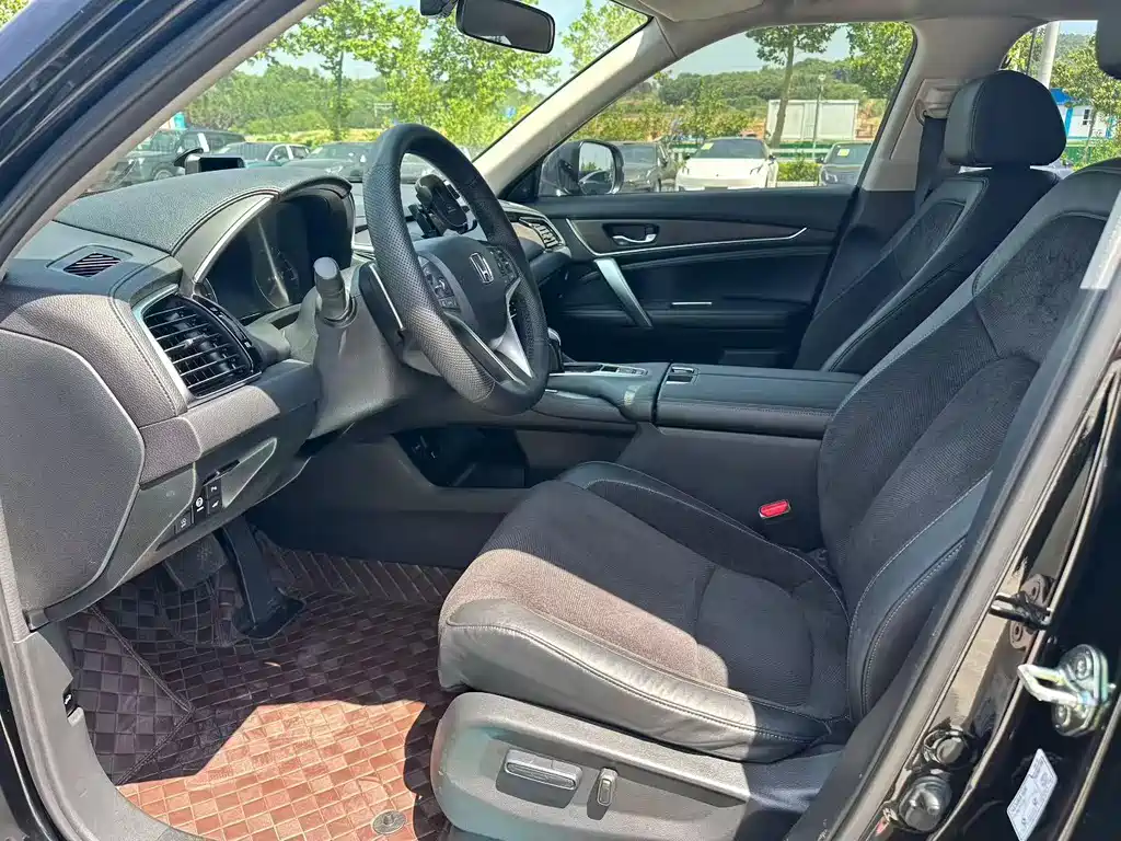 Honda Avancier 2022 240TURBO
