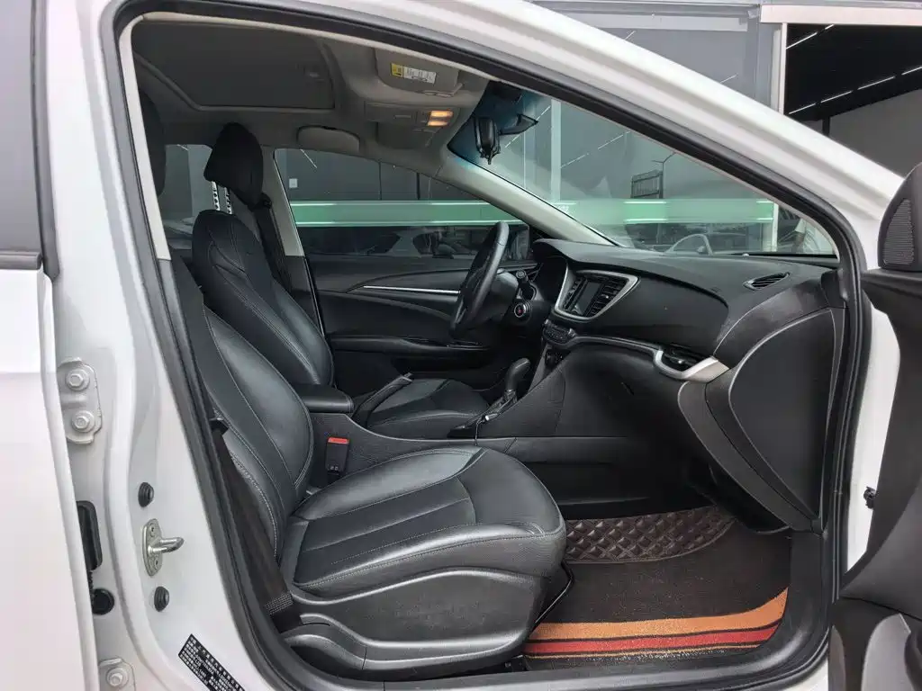 Buick Excelle — миниатюра 17