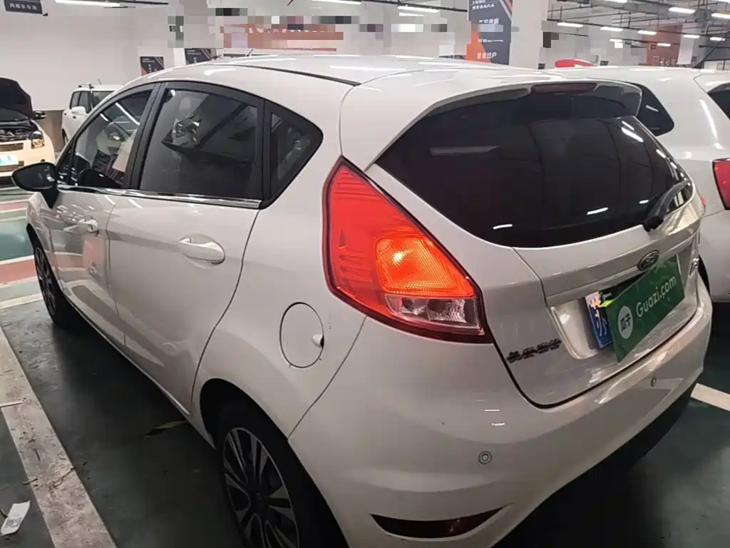 Ford Fiesta — миниатюра 5