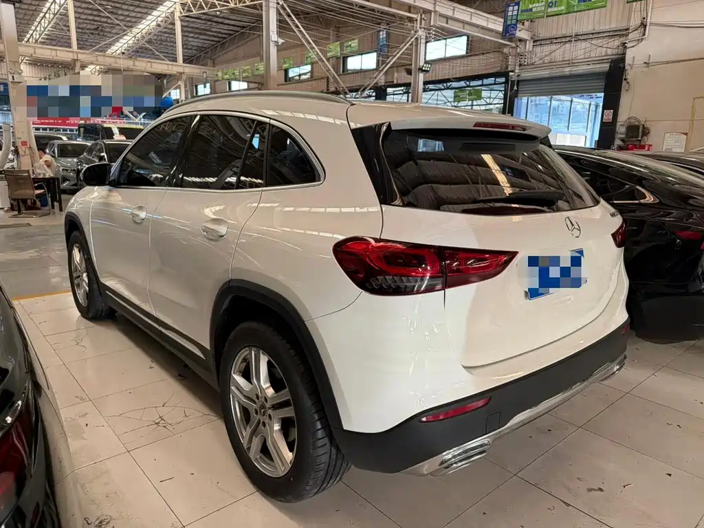 Mercedes-Benz GLA — миниатюра 18