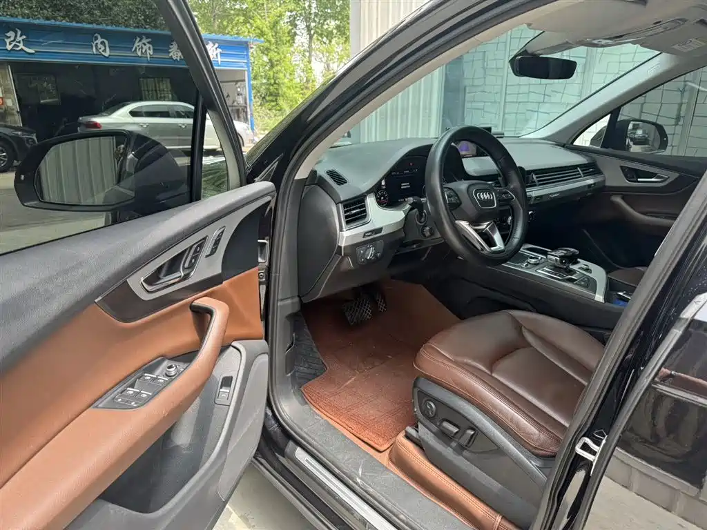 Audi Q7 2018 40 TFSI Comfort