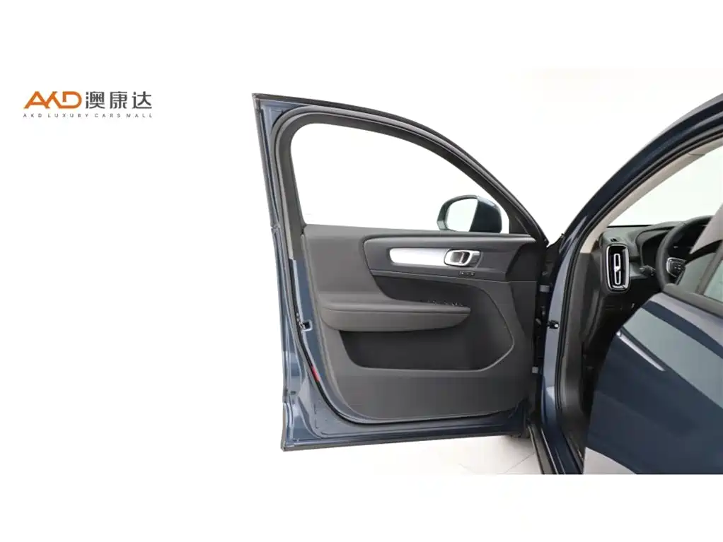 Volvo XC40 2022 T4 Fashion