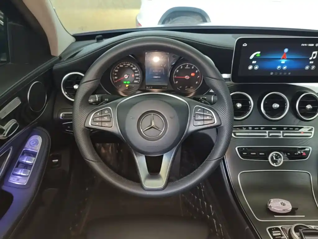 Mercedes-Benz C-Class — миниатюра 11