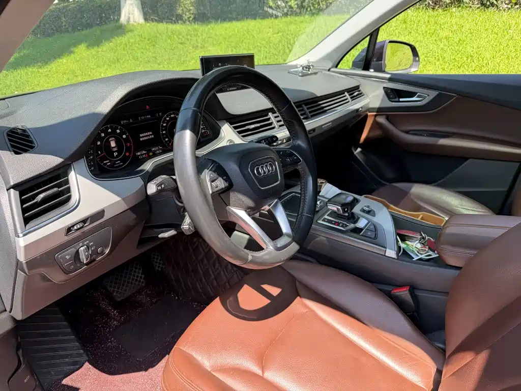 Audi Q7 — миниатюра 7