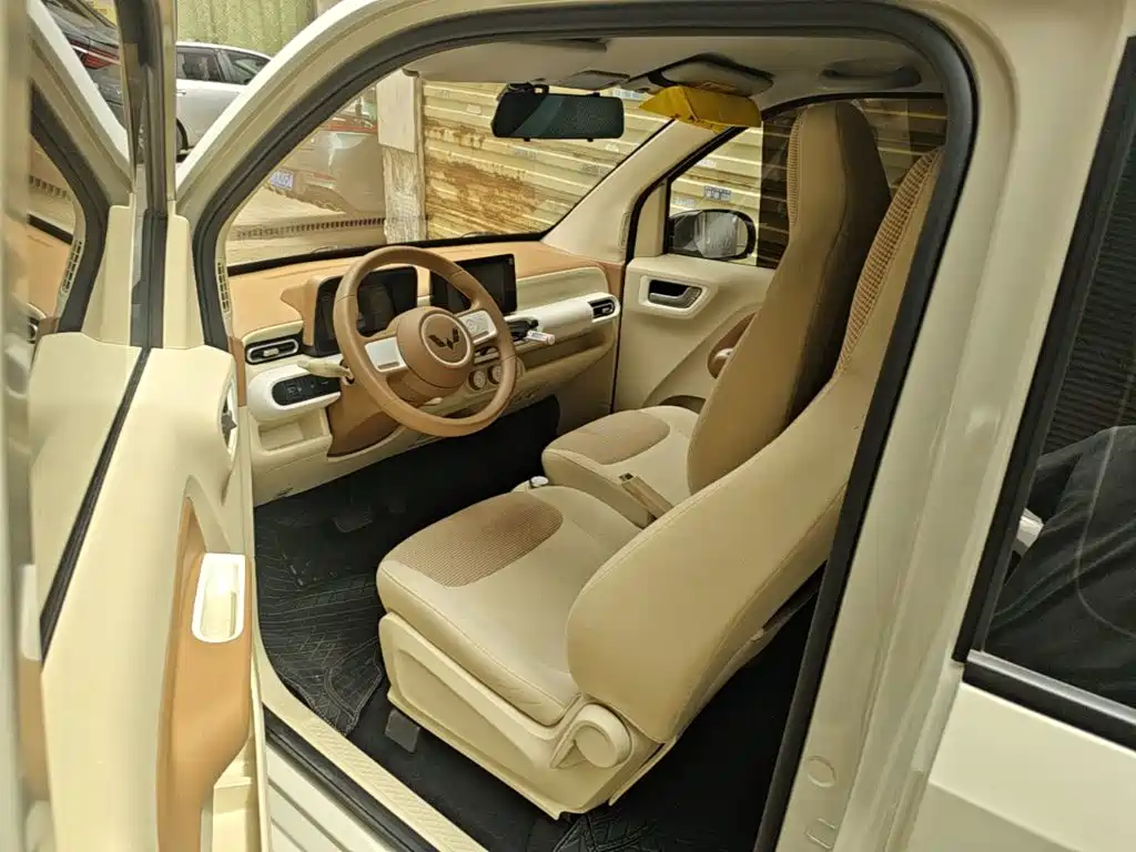 Wuling MINIEV — миниатюра 16