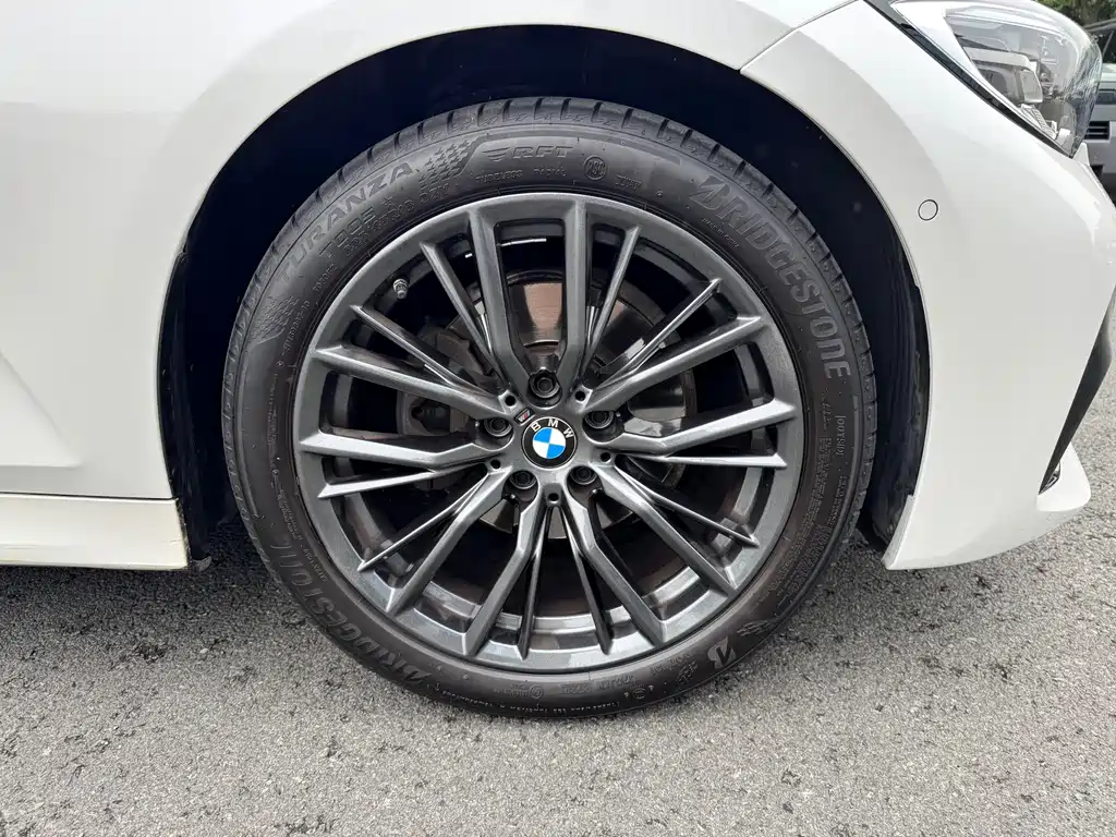 BMW 3 Series — миниатюра 27