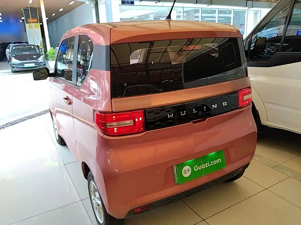 Wuling MINIEV — миниатюра 5