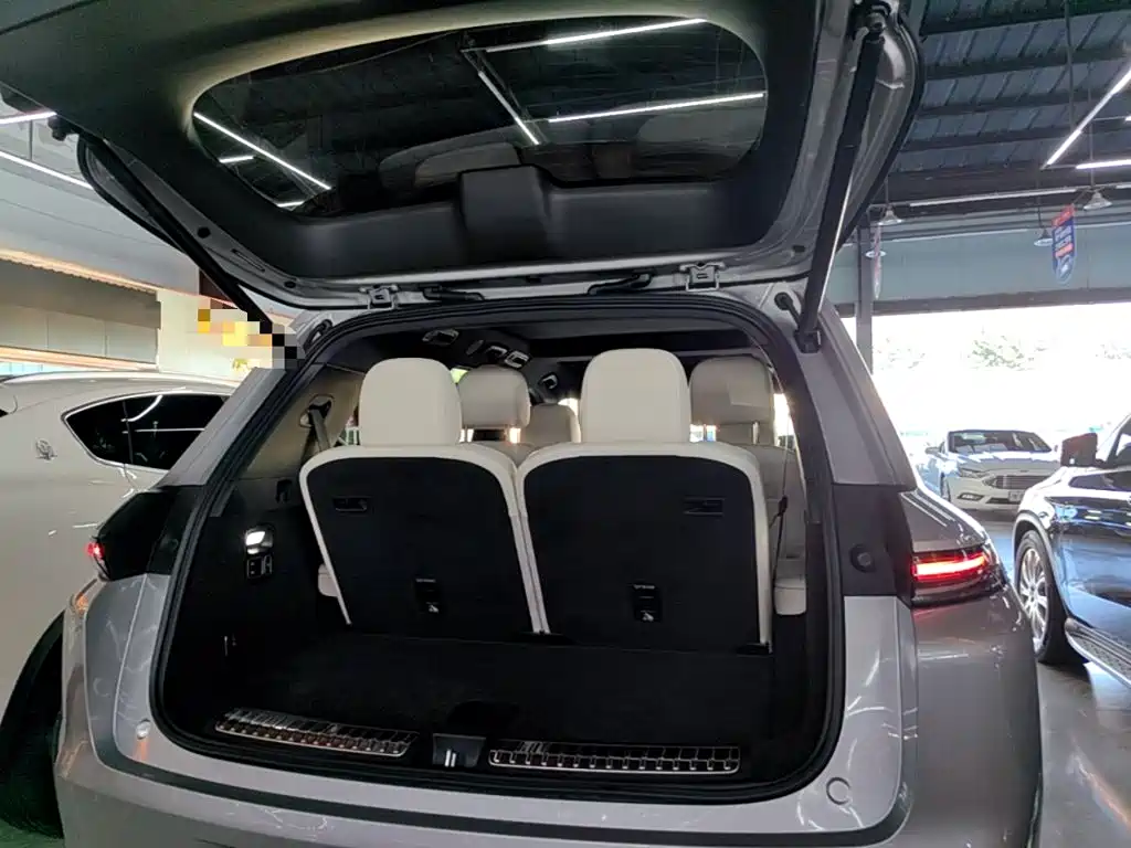 Li Auto Li L8 — миниатюра 19