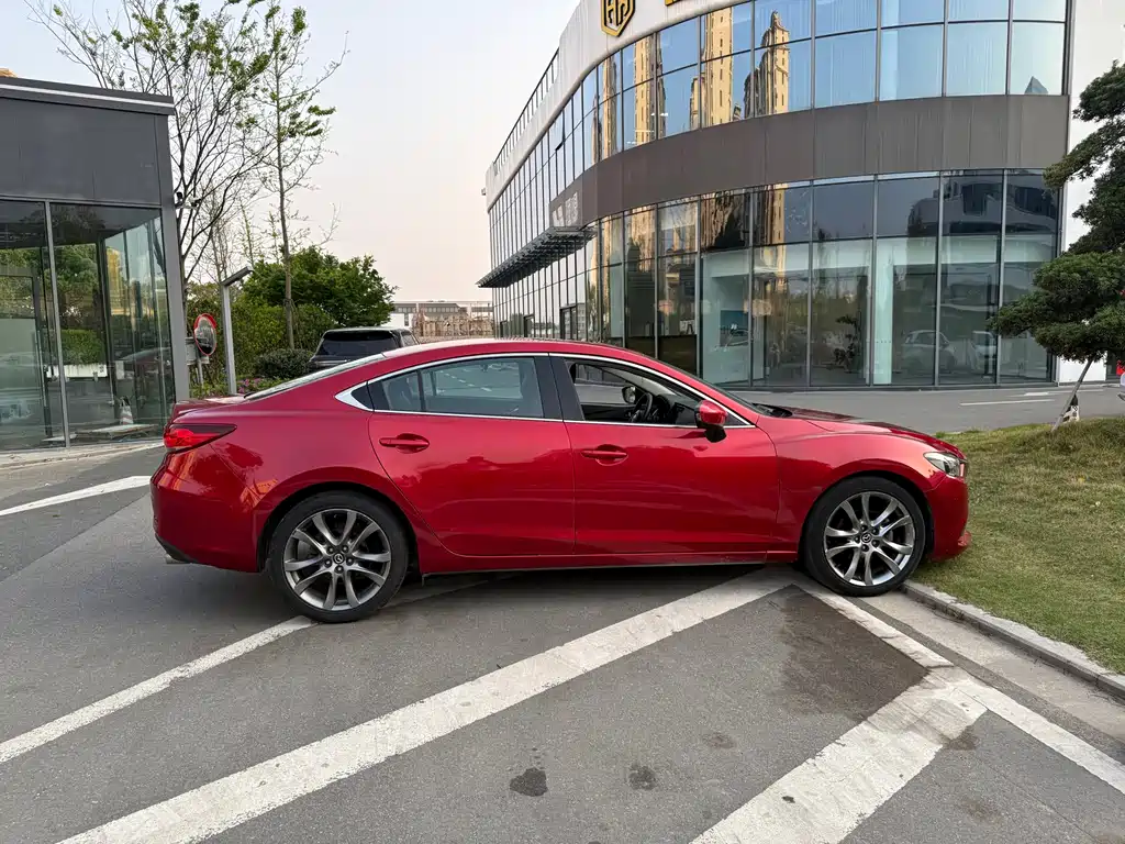 Mazda Atenza 2.5L Blue Sky Sport Edition, фото 13