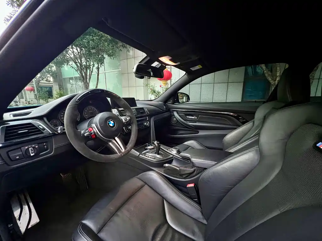 BMW M4 — миниатюра 11