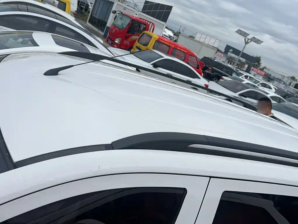 Wuling Hongguang — миниатюра 13