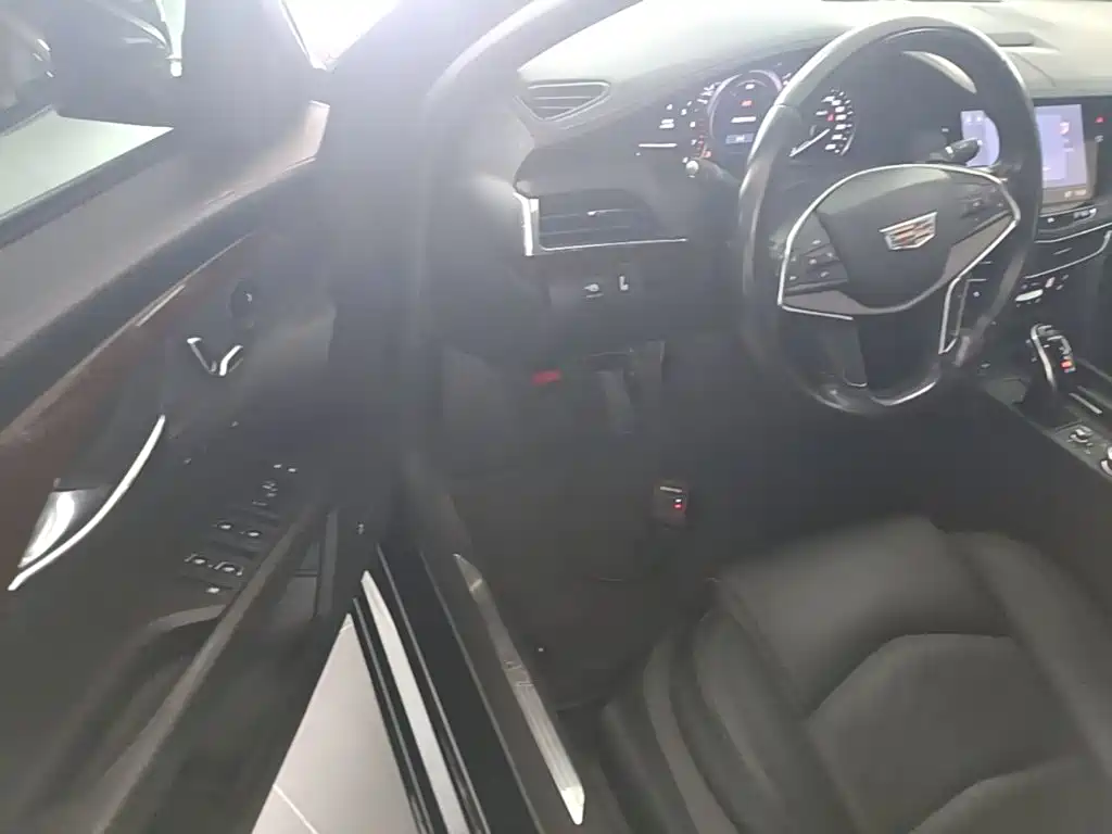Cadillac CT6 — миниатюра 16