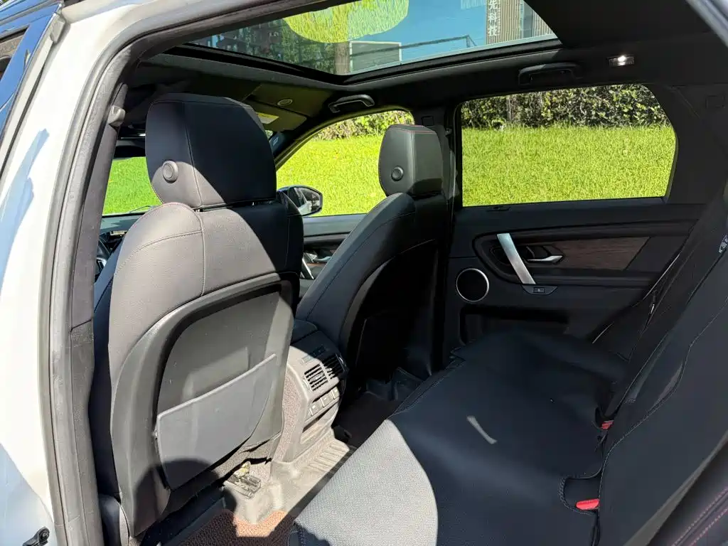 Land Rover Discovery Sport — миниатюра 11