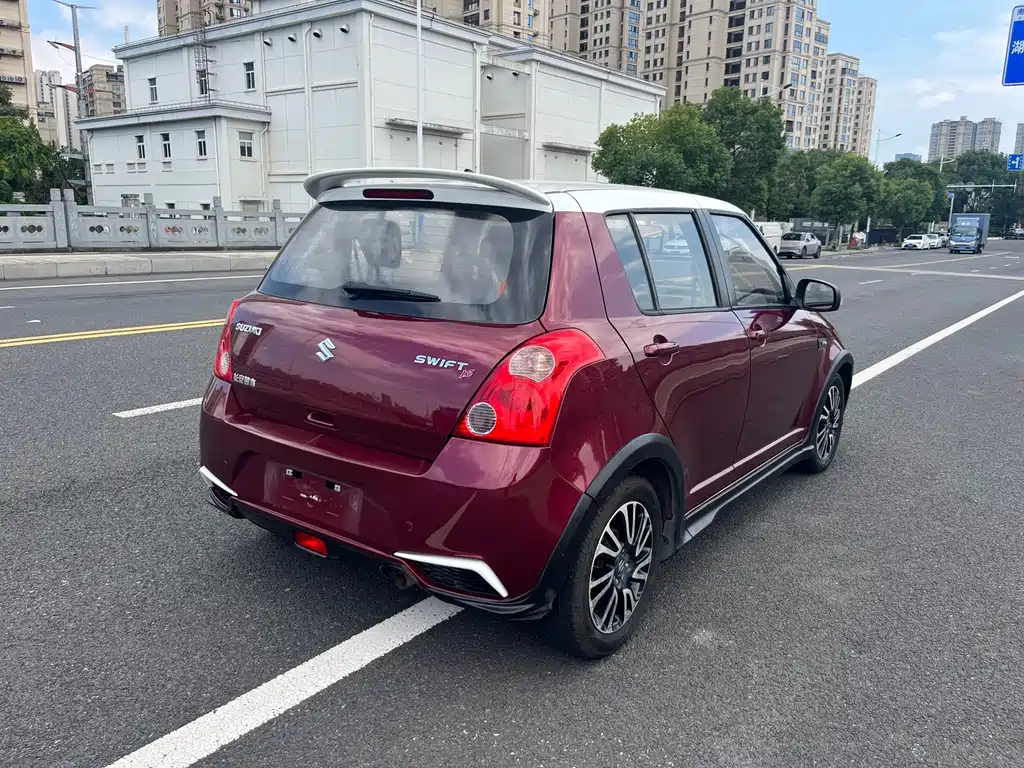 Suzuki Swift — миниатюра 4