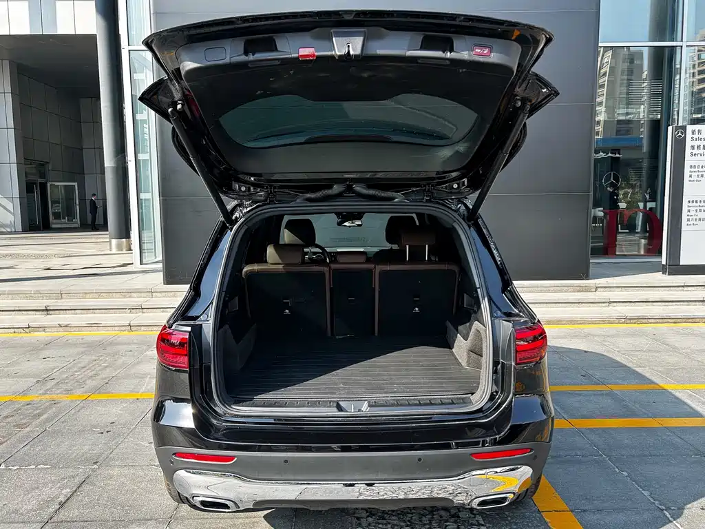 Mercedes-Benz GLB — миниатюра 13