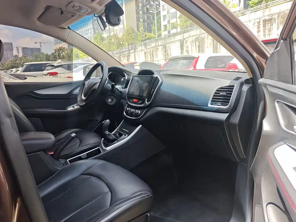 Baojun 560 — миниатюра 6