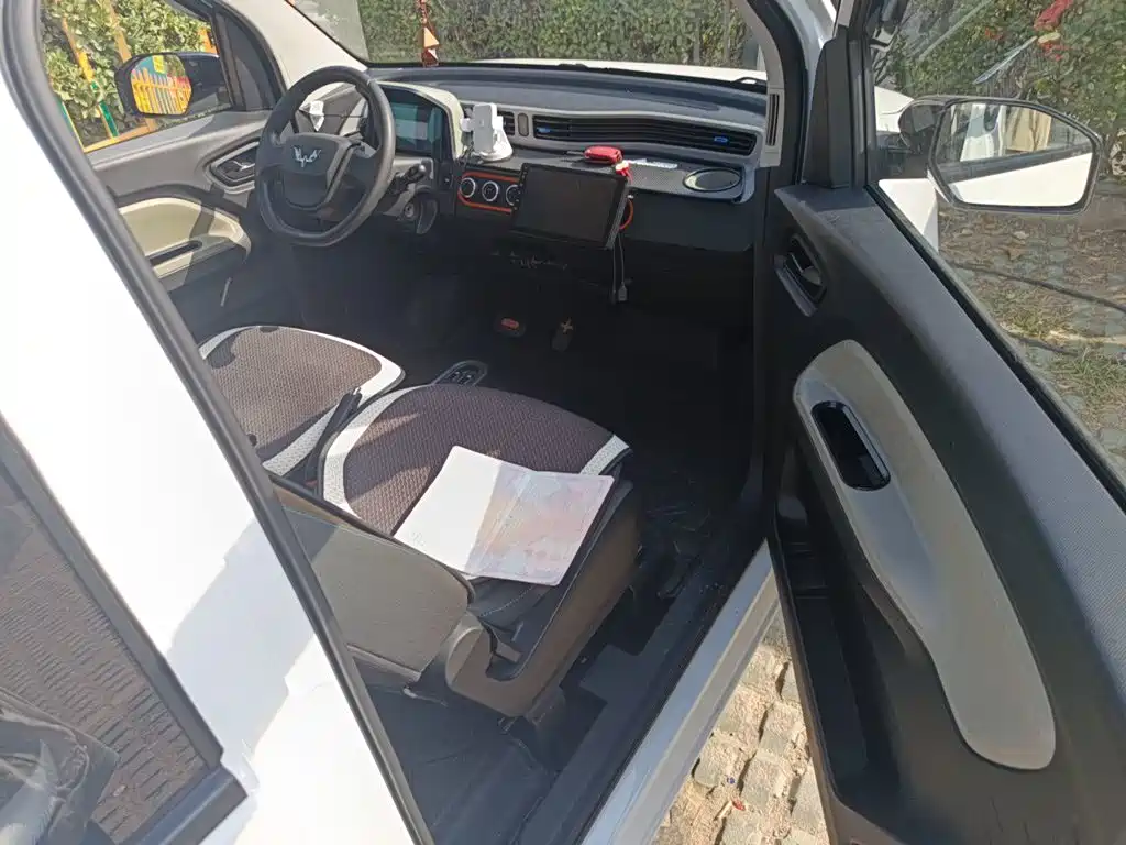 Wuling MINIEV — миниатюра 19