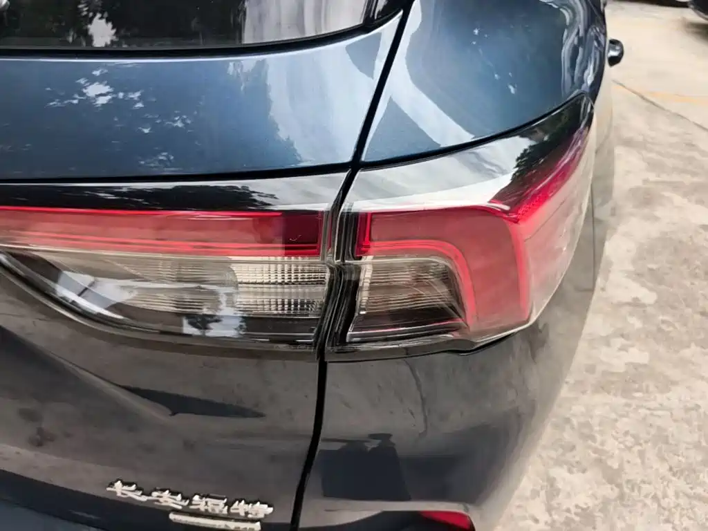 Ford Escape — миниатюра 8