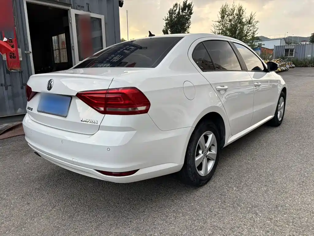 Volkswagen Lavida — миниатюра 25