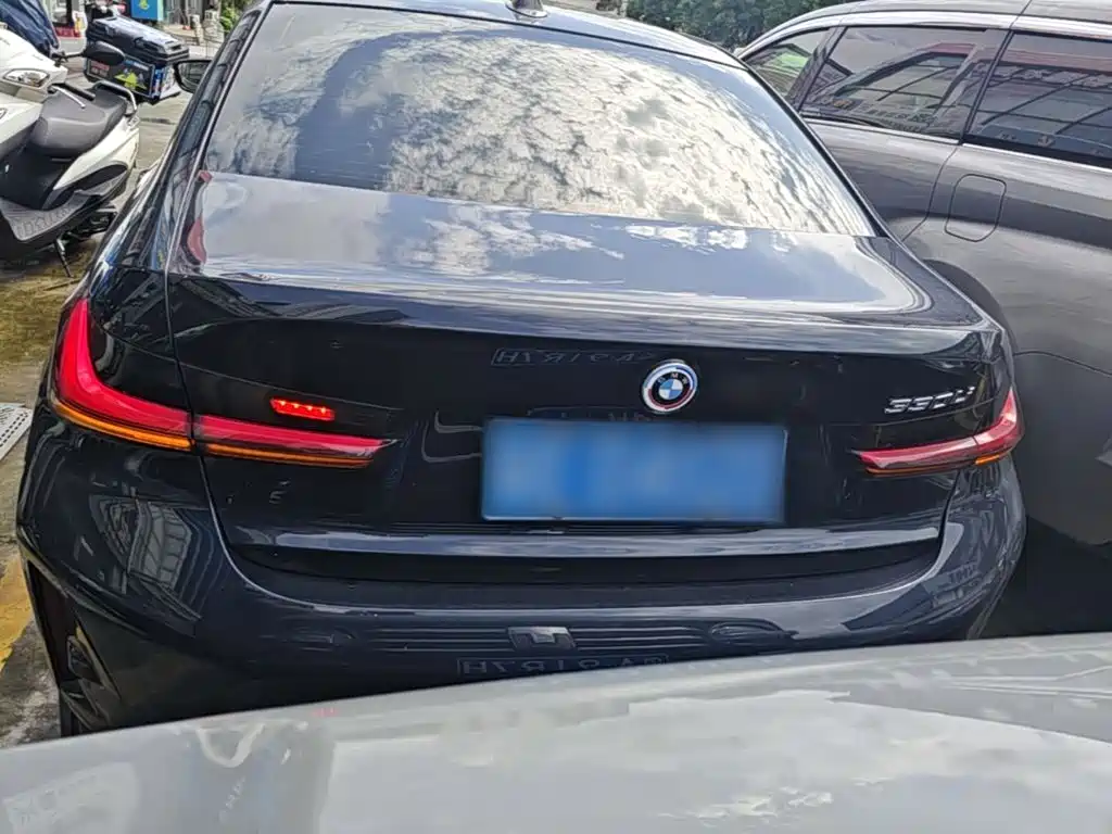 BMW 3 Series — миниатюра 6