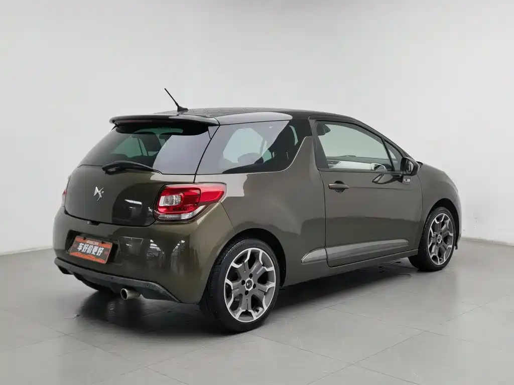 DS DS 3 — миниатюра 2