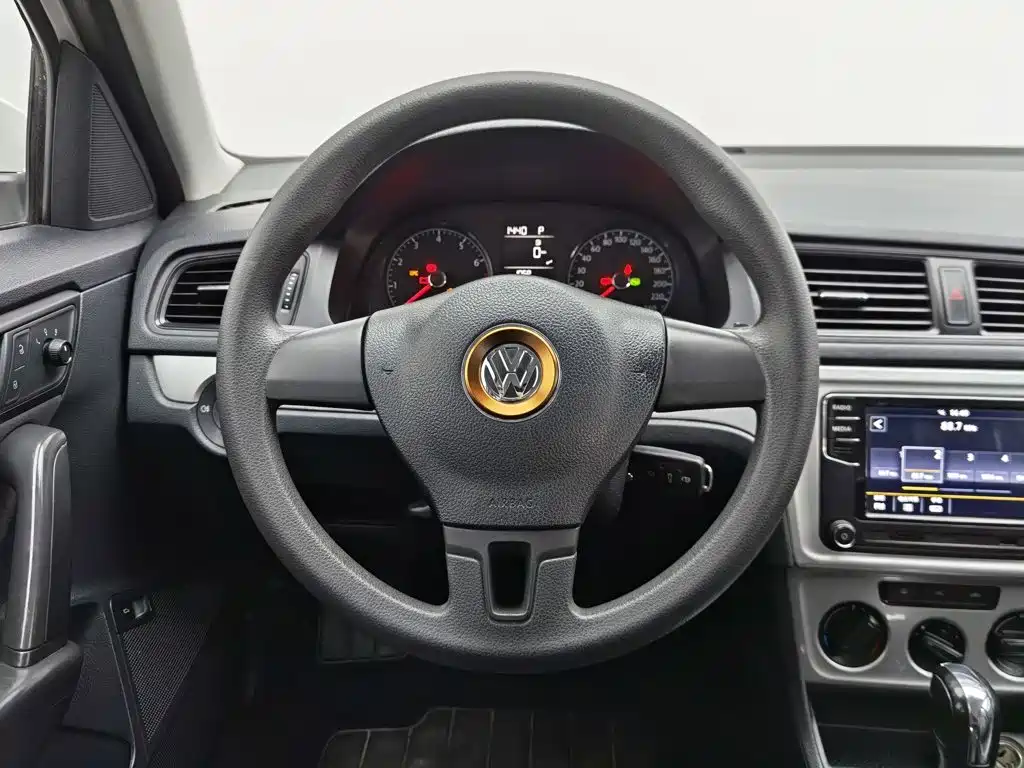 Volkswagen Lavida — миниатюра 11
