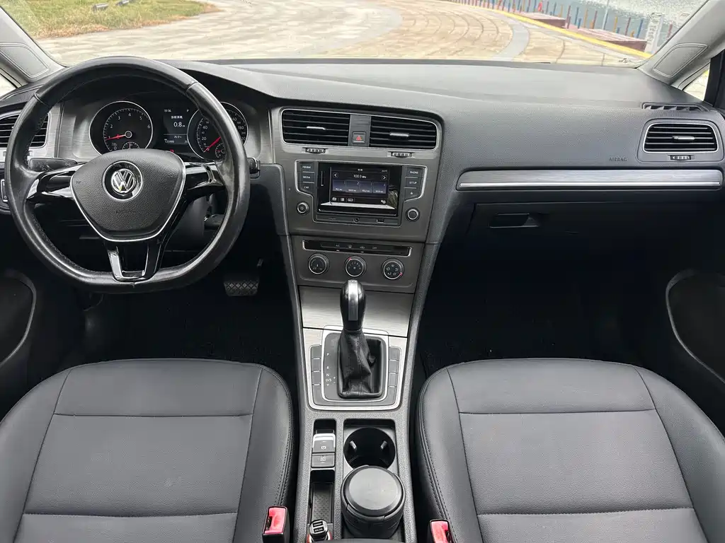 Volkswagen Golf — миниатюра 7