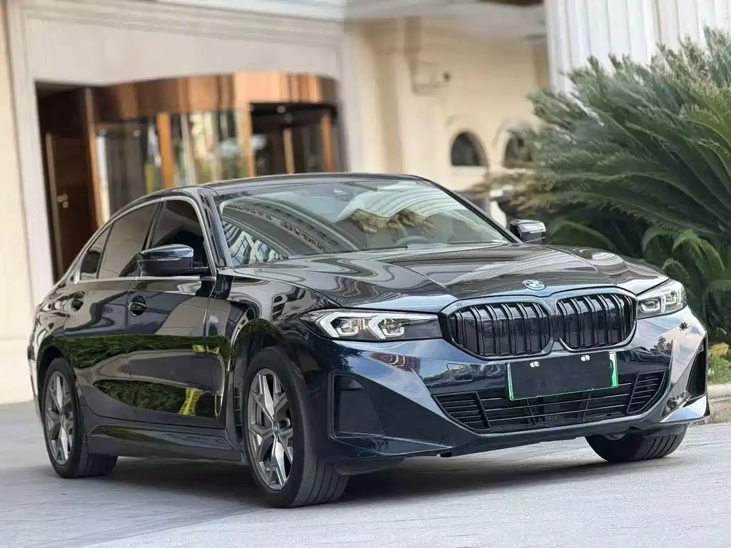 BMW i3 2022 eDrive 35 L