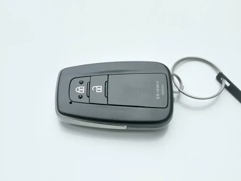 Toyota RAV4 — миниатюра 19
