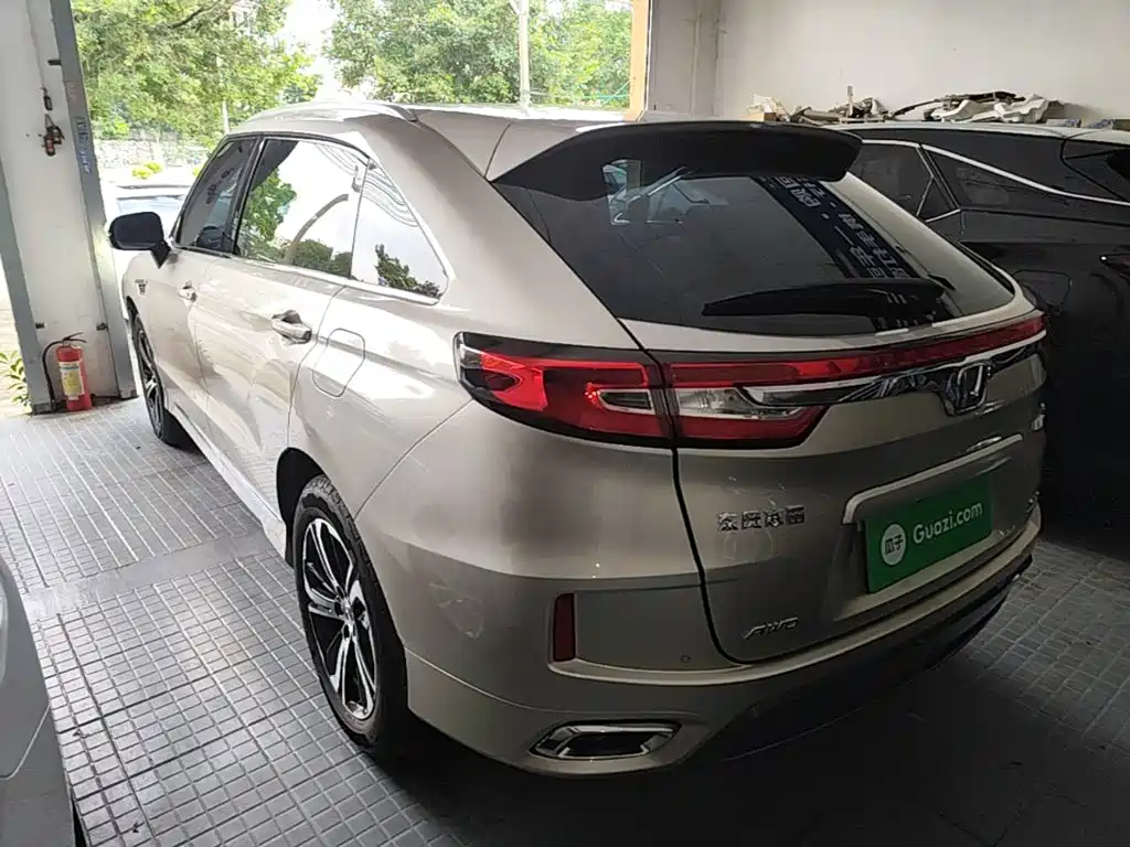 Honda UR-V — миниатюра 5