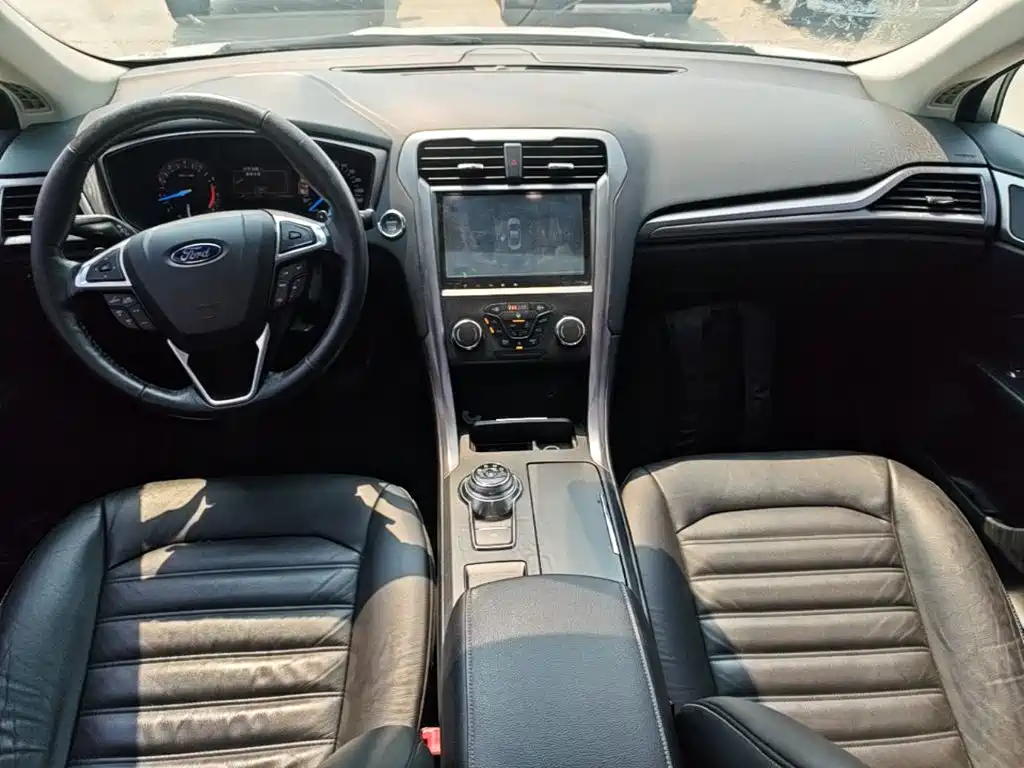 Ford Mondeo — миниатюра 10