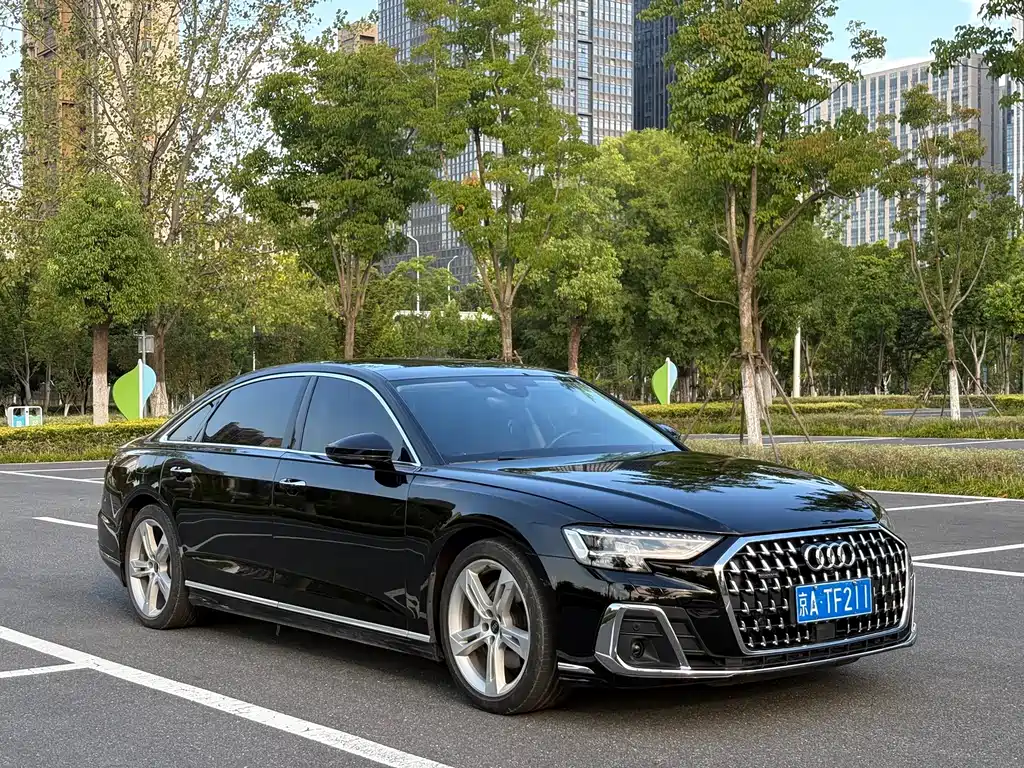 Audi A8 — миниатюра 3