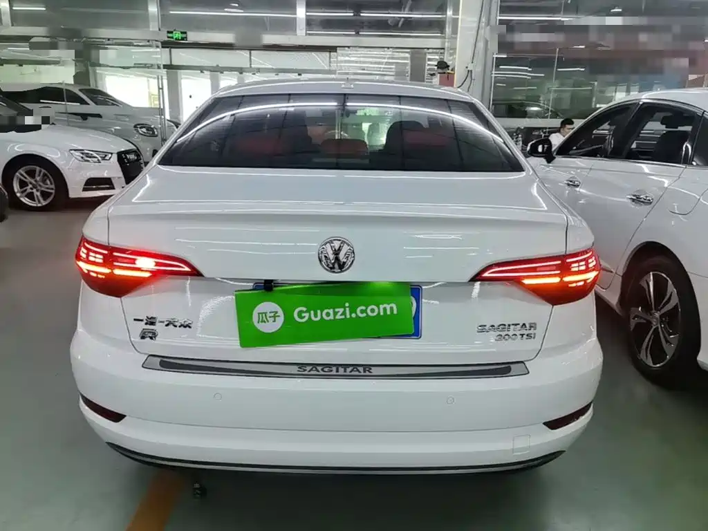 Volkswagen Sagitar — миниатюра 6
