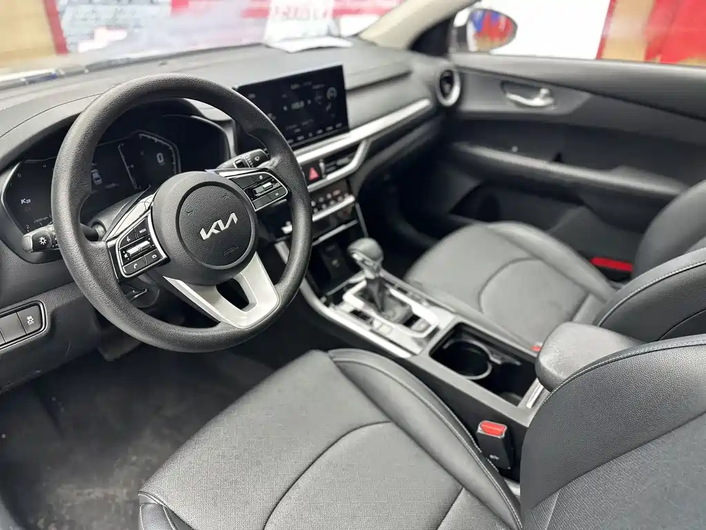 Kia K3 — миниатюра 9