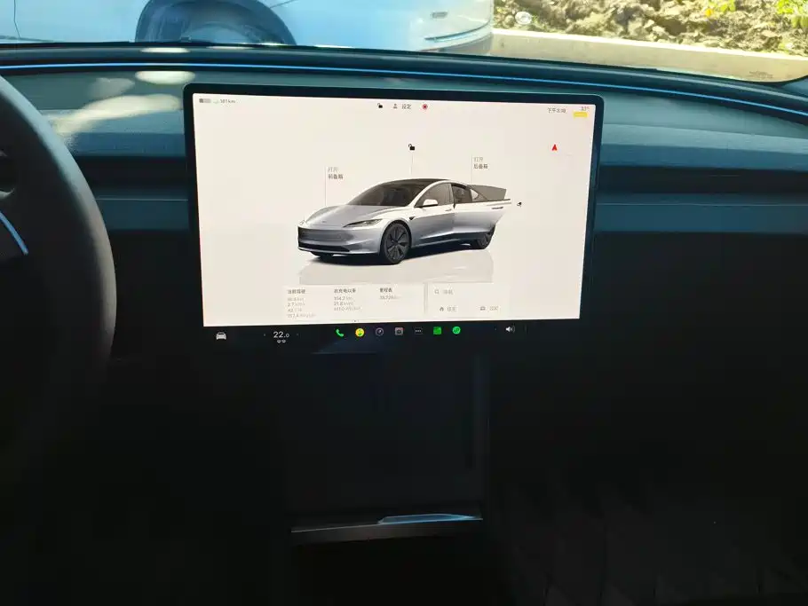 Tesla Model 3 — миниатюра 13