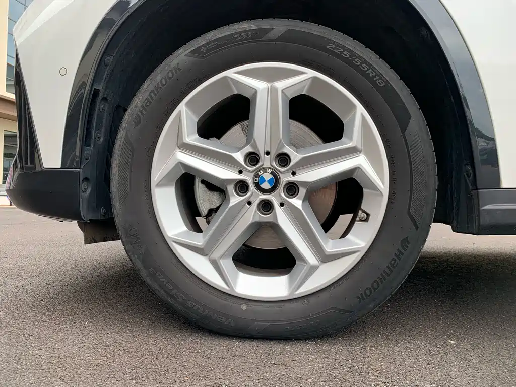 BMW X1 2023 sDrive20Li X