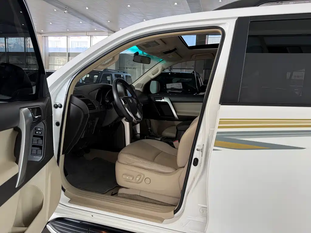Toyota Land Cruiser Prado 2010 4.0L AT TX