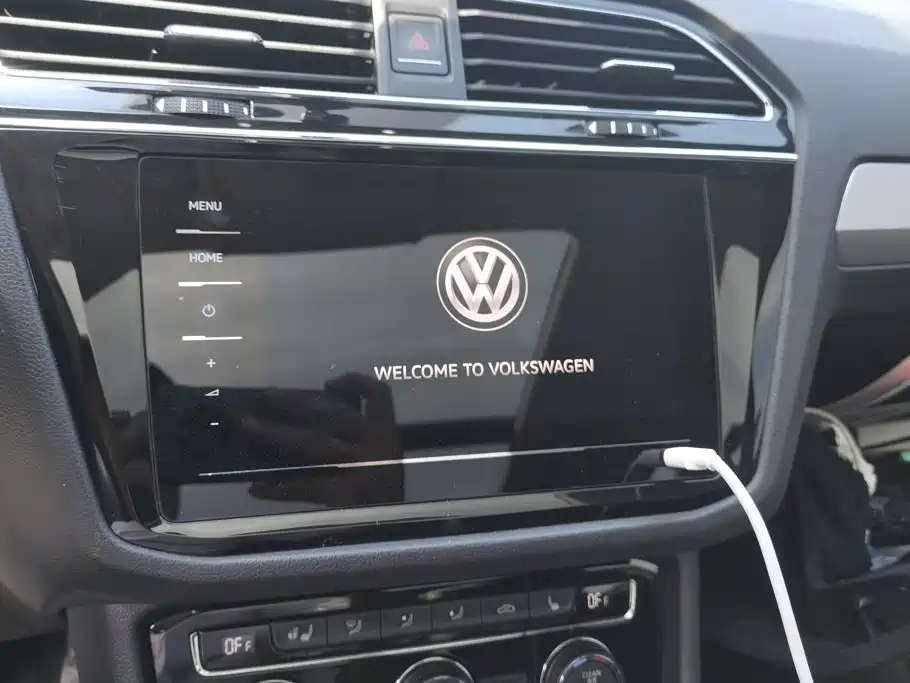 Volkswagen Tiguan L — миниатюра 13