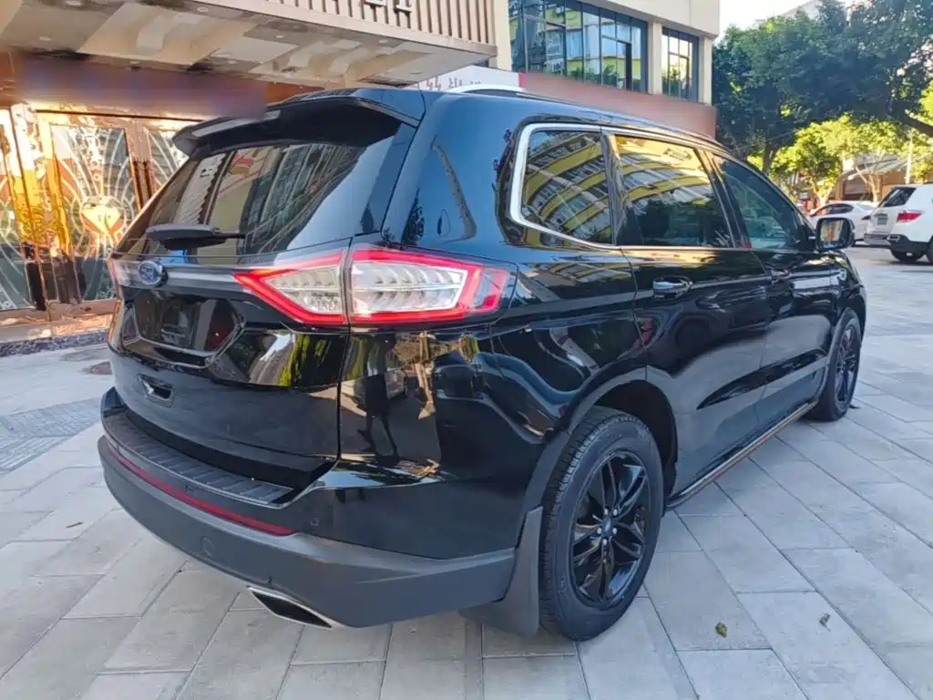 Ford Edge — миниатюра 7