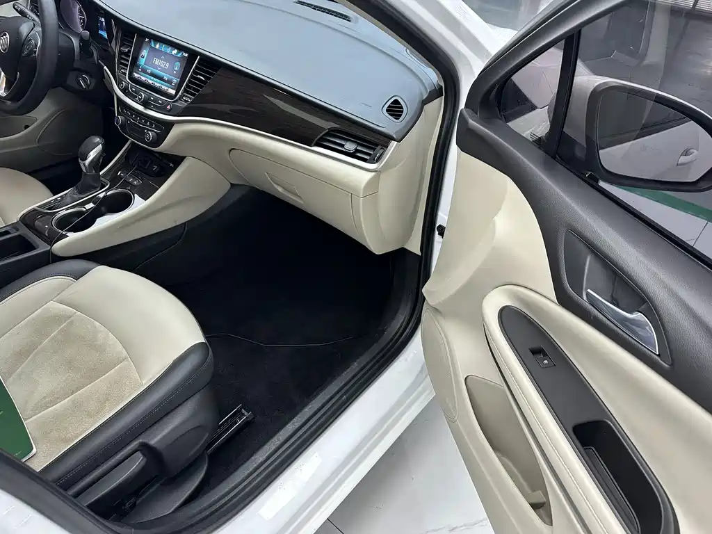 Buick Verano — миниатюра 7
